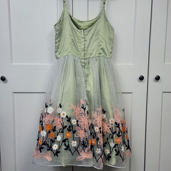 Tatyana floral dress  - Picture 13 of 16